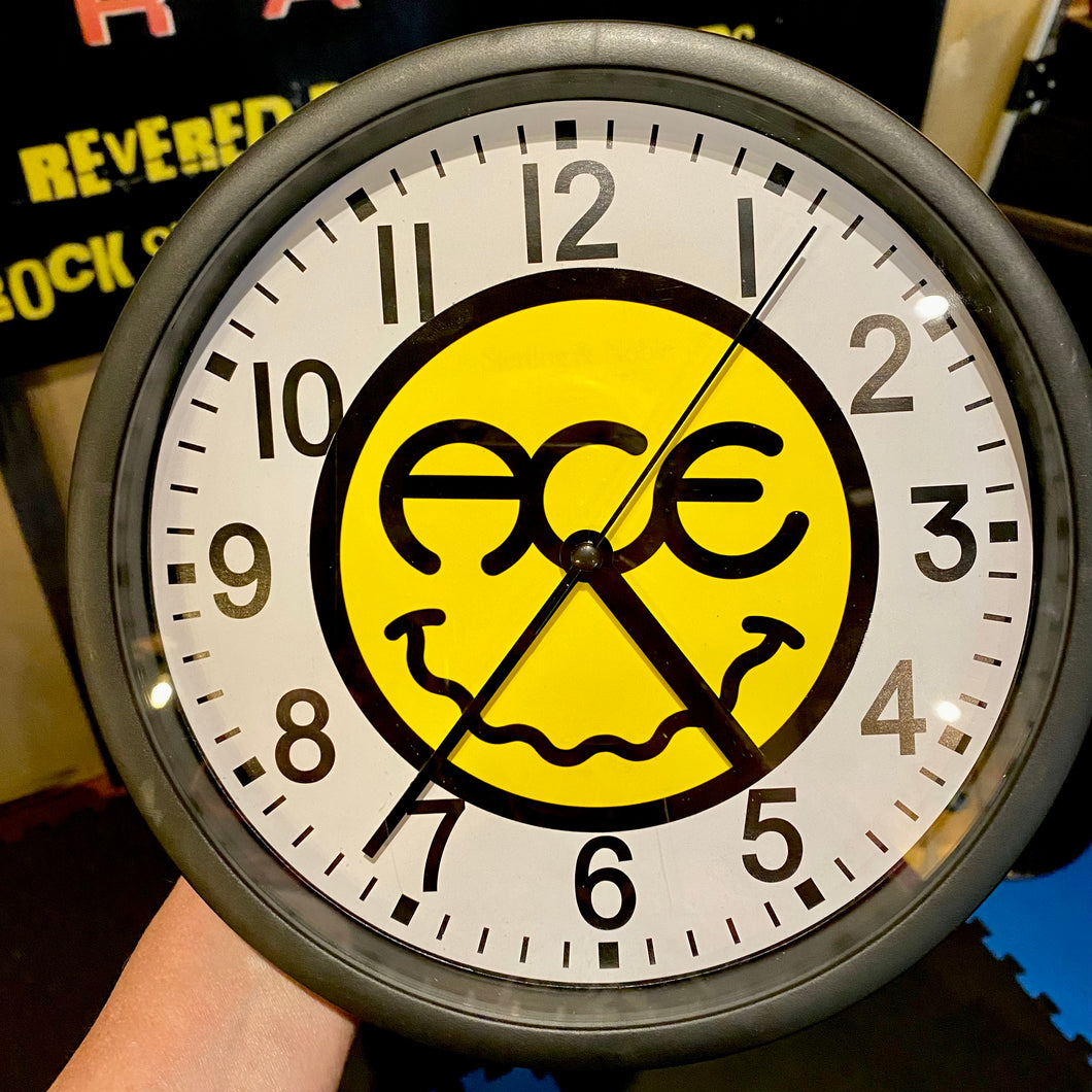 Ace Smile Clock 9”